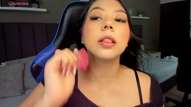 anagil  online show from 03/26/26, 01:42