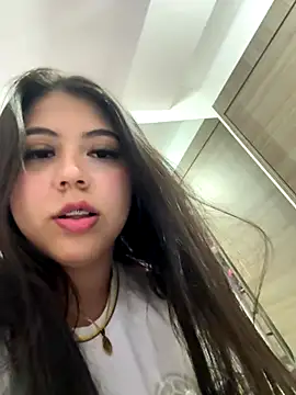 Snapshot of anagil_ chatting on 09/16/25, 06:47 anagil online show from 09/16/25, 06:47
