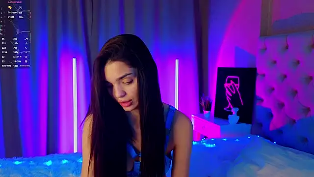 MarciaMarshall online show from 12/15/25, 08:36