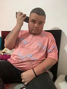 Chimbo-1996 online show from 09/17/25, 06:32