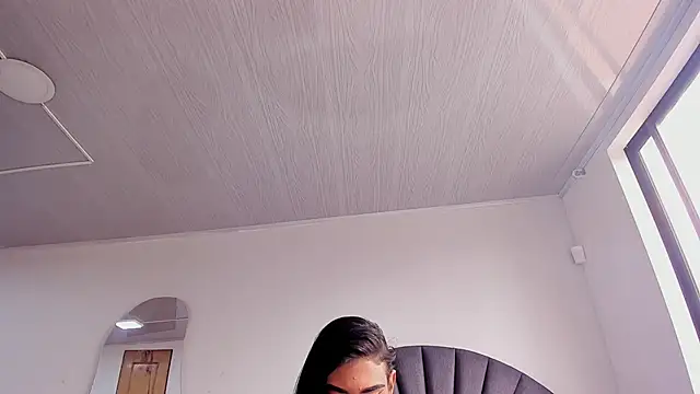 LissyAndrade online show from 09/22/25, 07:53