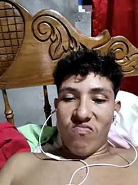 Snapshot of MattBroddy chatting on 11/07/25, 12:37 MattBroddy online show from 11/07/25, 12:37