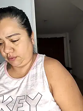 Snapshot of NARNYALABELLA chatting on 01/06/26, 10:19 NARNYALABELLA online show from 01/06/26, 10:19