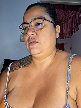 Snapshot of NARNYALABELLA chatting on 11/18/25, 11:46 NARNYALABELLA online show from 11/18/25, 11:46