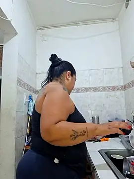 Snapshot of NARNYALABELLA chatting on 10/31/25, 12:24 NARNYALABELLA online show from 10/31/25, 12:24