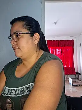 Snapshot of NARNYALABELLA chatting on 12/14/25, 02:44 NARNYALABELLA online show from 12/14/25, 02:44