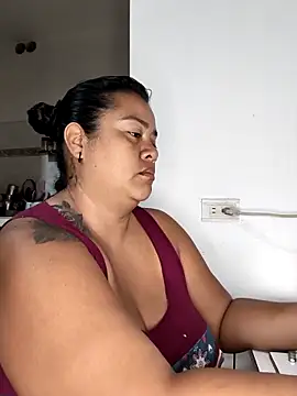 Snapshot of NARNYALABELLA chatting on 03/03/26, 10:11 NARNYALABELLA online show from 03/03/26, 10:11