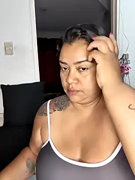 NARNYALABELLA online show from 04/04/26, 11:17