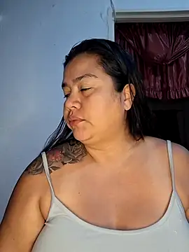 Snapshot of NARNYALABELLA chatting on 11/12/25, 11:30 NARNYALABELLA online show from 11/12/25, 11:30