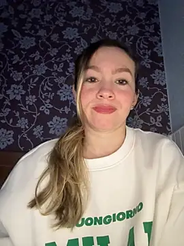 Snapshot of BritgetPsychol chatting on 10/01/25, 02:27 BritgetPsychol online show from 10/01/25, 02:27