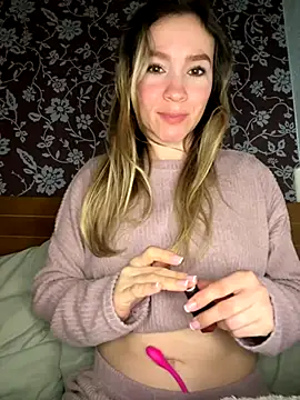 Snapshot of BritgetPsychol chatting on 09/10/25, 02:43 BritgetPsychol online show from 09/10/25, 02:43