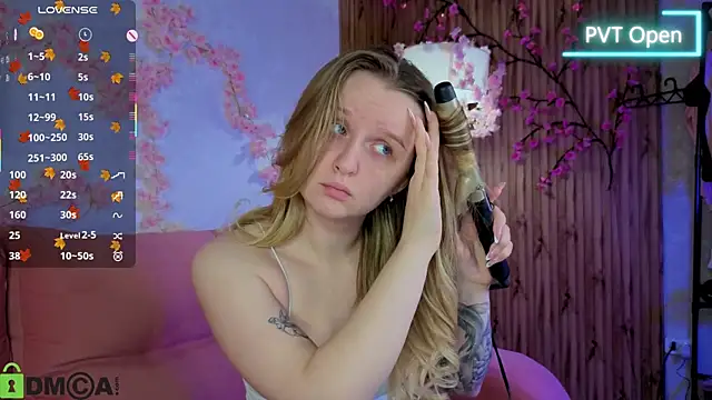 Rina Panic online show from 11/17/25, 01:09