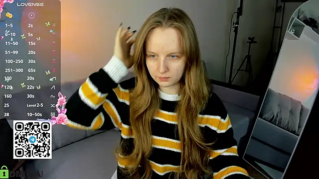 Snapshot of Rina_Panic chatting on 02/16/26, 12:42 Rina Panic online show from 02/16/26, 12:42