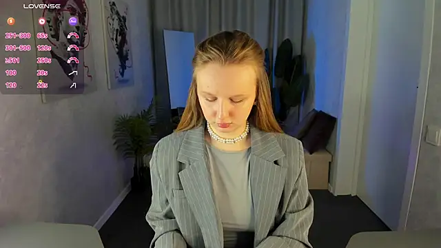 Rina Panic online show from 04/04/26, 01:12