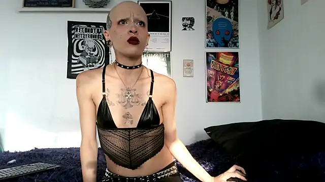 plutonbluemooon333 online show from 03/13/26, 10:26