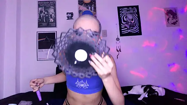 plutonbluemooon333 online show from 10/30/25, 12:42