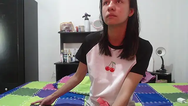 nathaly jones  online show from 07/07/26, 01:03
