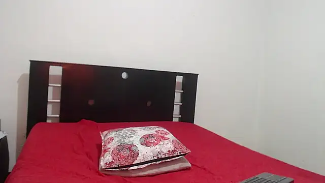 nathaly jones  online show from 10/21/25, 10:09