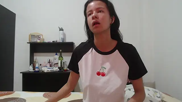 nathaly jones  online show from 05/25/26, 12:15