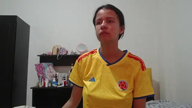 nathaly jones  online show from 06/18/26, 12:21