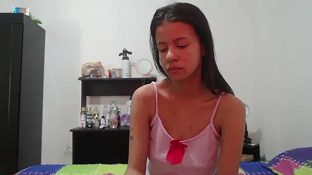 nathaly jones  online show from 07/06/26, 12:34