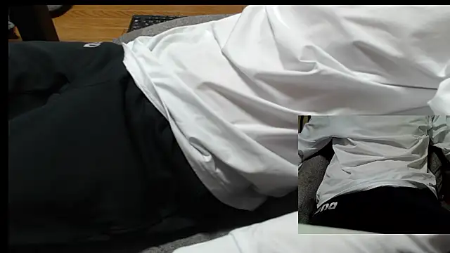 Yasu2000 online show from 05/10/26, 12:47