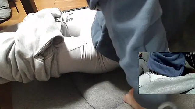 Snapshot of Yasu2000 chatting on 01/18/26, 01:20 Yasu2000 online show from 01/18/26, 01:20