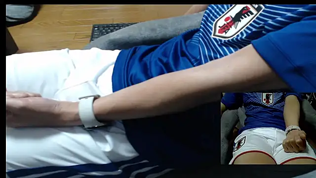 Snapshot of Yasu2000 chatting on 06/30/26, 12:32 Yasu2000 online show from 06/30/26, 12:32