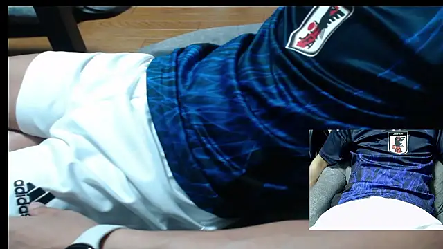 Snapshot of Yasu2000 chatting on 07/14/26, 11:27 Yasu2000 online show from 07/14/26, 11:27
