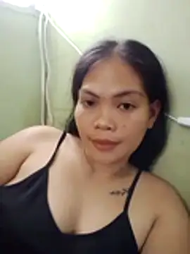 Snapshot of missluvv chatting on 03/27/26, 05:27 missluvv online show from 03/27/26, 05:27