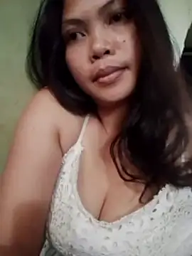 Snapshot of missluvv chatting on 04/09/26, 07:14 missluvv online show from 04/09/26, 07:14