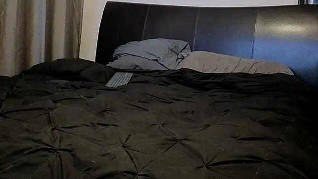 pantyhoselover54 online show from 10/27/25, 12:44