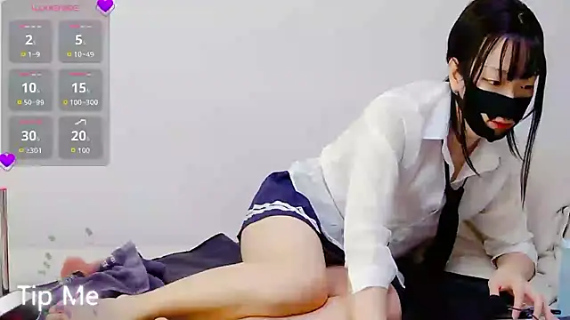 yakee3 online show from 11/28/25, 02:45