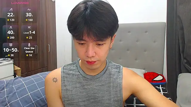 Snapshot of Addictiveboi chatting on 09/28/25, 03:24 Addictiveboi online show from 09/28/25, 03:24