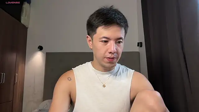 Snapshot of Addictiveboi chatting on 05/29/26, 03:34 Addictiveboi online show from 05/29/26, 03:34