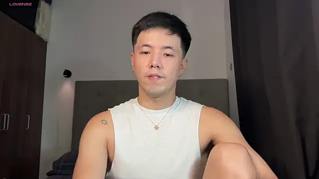 Snapshot of Addictiveboi chatting on 04/29/26, 05:00 Addictiveboi online show from 04/29/26, 05:00