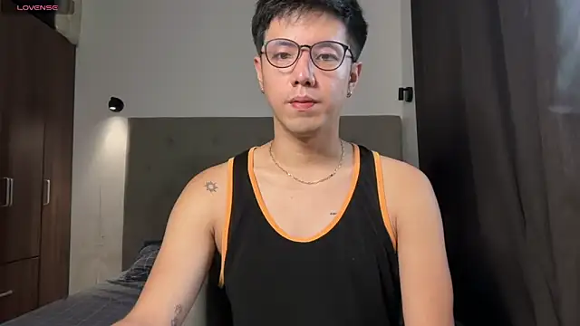 Snapshot of Addictiveboi chatting on 05/12/26, 03:03 Addictiveboi online show from 05/12/26, 03:03