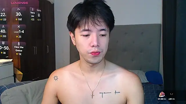Snapshot of Addictiveboi chatting on 10/10/25, 02:45 Addictiveboi online show from 10/10/25, 02:45