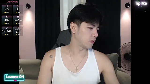 Addictiveboi online show from 11/06/25, 01:31