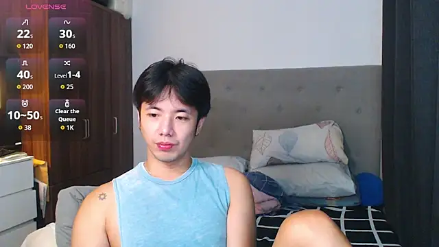 Snapshot of Addictiveboi chatting on 09/14/25, 10:15 Addictiveboi online show from 09/14/25, 10:15