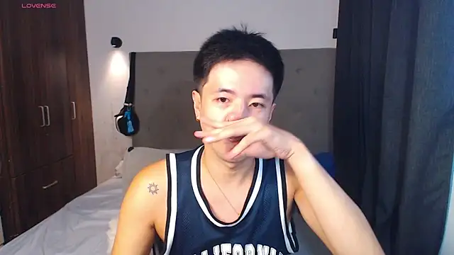 Addictiveboi online show from 04/01/26, 02:24