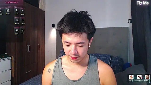 Snapshot of Addictiveboi chatting on 04/24/26, 01:18 Addictiveboi online show from 04/24/26, 01:18