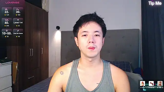 Snapshot of Addictiveboi chatting on 04/23/26, 03:35 Addictiveboi online show from 04/23/26, 03:35