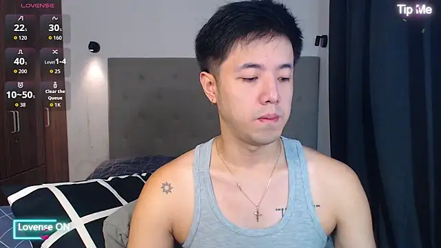 Addictiveboi online show from 12/05/25, 01:27