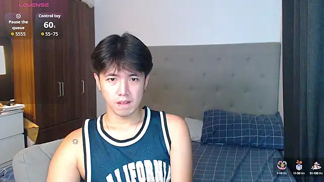 Snapshot of Addictiveboi chatting on 10/07/25, 03:40 Addictiveboi online show from 10/07/25, 03:40