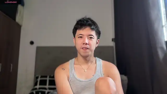 Snapshot of Addictiveboi chatting on 07/09/26, 04:24 Addictiveboi online show from 07/09/26, 04:24