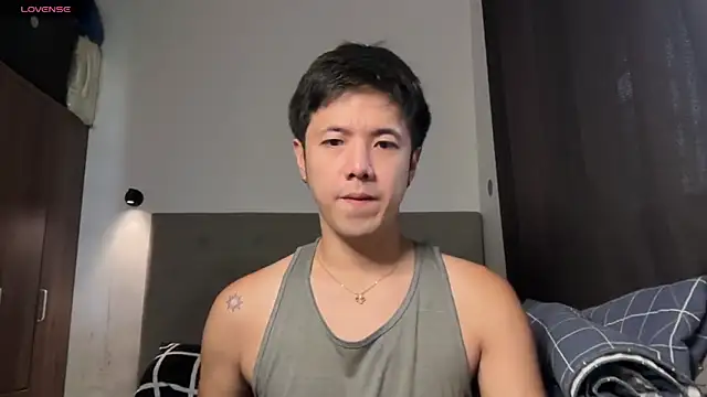 Snapshot of Addictiveboi chatting on 06/21/26, 03:34 Addictiveboi online show from 06/21/26, 03:34