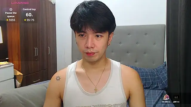 Snapshot of Addictiveboi chatting on 10/09/25, 03:29 Addictiveboi online show from 10/09/25, 03:29