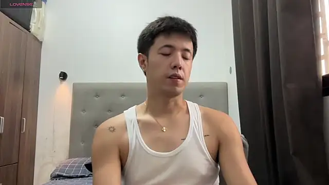 Snapshot of Addictiveboi chatting on 06/10/26, 03:52 Addictiveboi online show from 06/10/26, 03:52