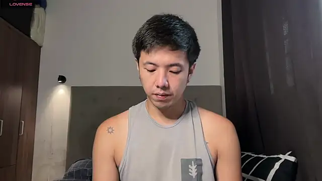 Snapshot of Addictiveboi chatting on 06/18/26, 03:16 Addictiveboi online show from 06/18/26, 03:16